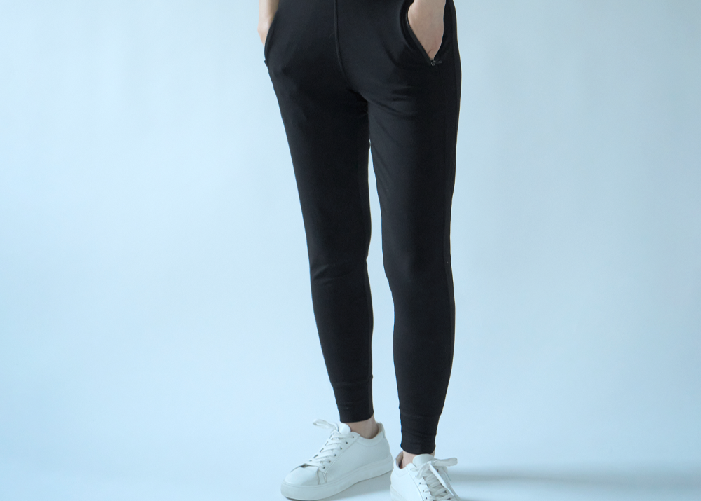 美脚ジョガーパンツ